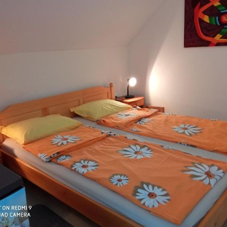 Studio Teo Pomorie Appartement Buitenkant foto